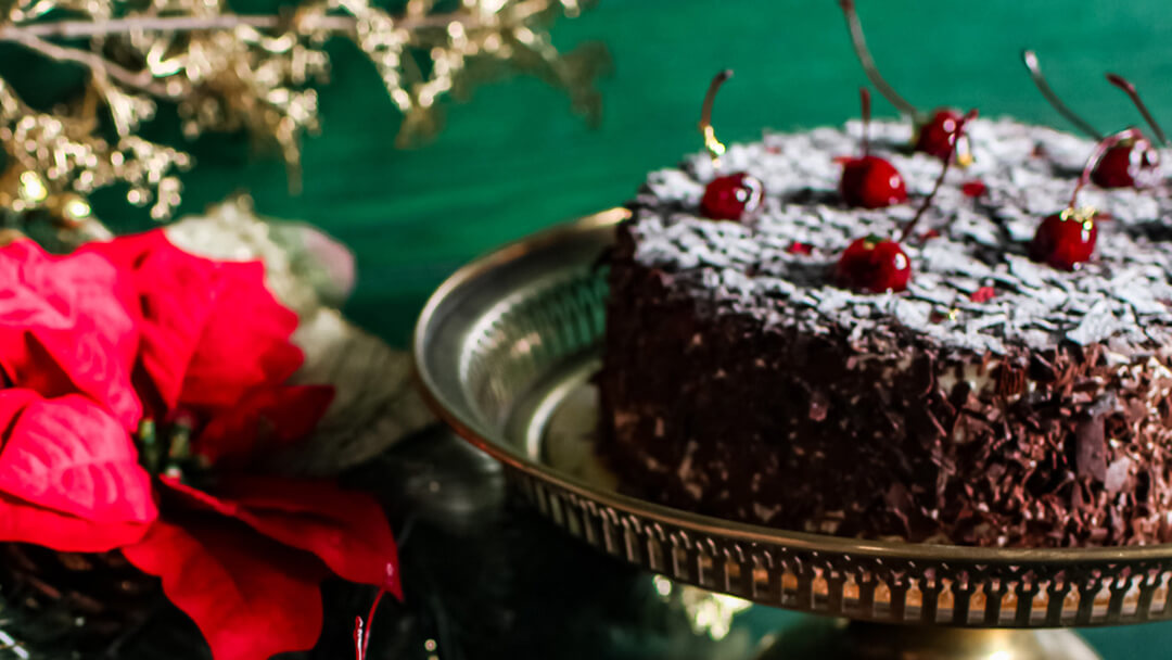 festive-black-forest-cake-16-9 festive-black-forest-cake-16-9